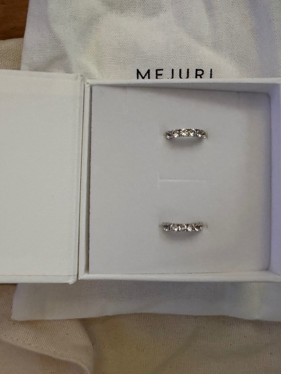 Mejuri Jewelry - Mejuri LAB GROWN SAPPHIRE SMALL HOOPS